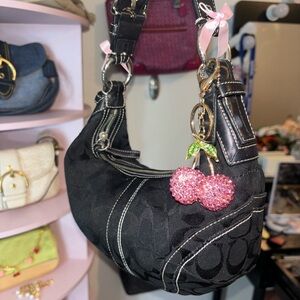 🩷👜SOLD ON INSTAGRAM @ KENNAAASCLOSETT 👜🩷 Y2K Black Hobo